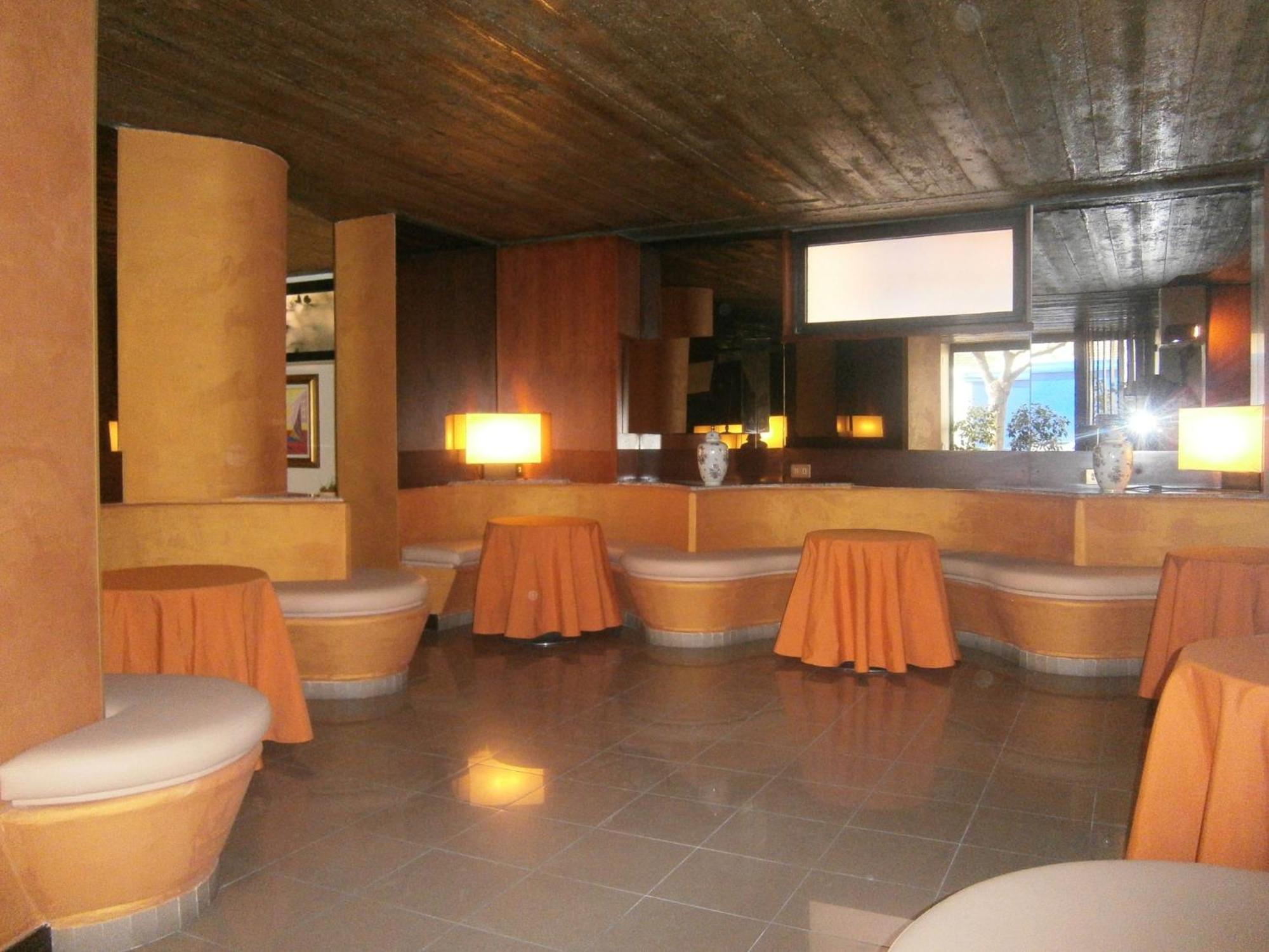Hotel Corona Termoli Luaran gambar
