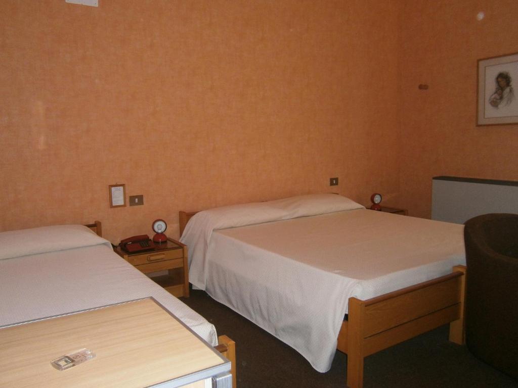 Hotel Corona Termoli Bilik gambar