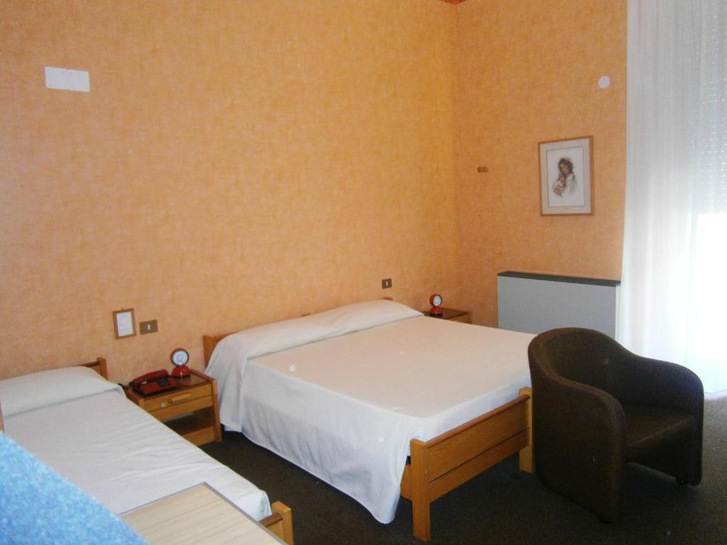 Hotel Corona Termoli Bilik gambar